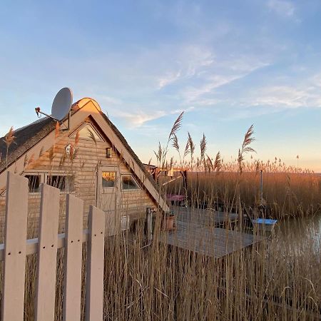 Pfahlbau Neusiedlersee - Waterfront - Erste Reihe รุสท์ ภายนอก รูปภาพ