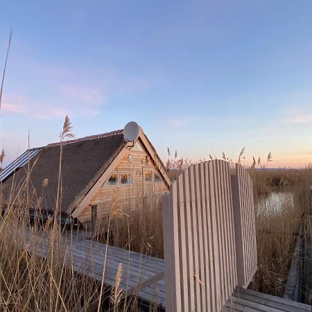 Pfahlbau Neusiedlersee - Waterfront - Erste Reihe รุสท์ ภายนอก รูปภาพ